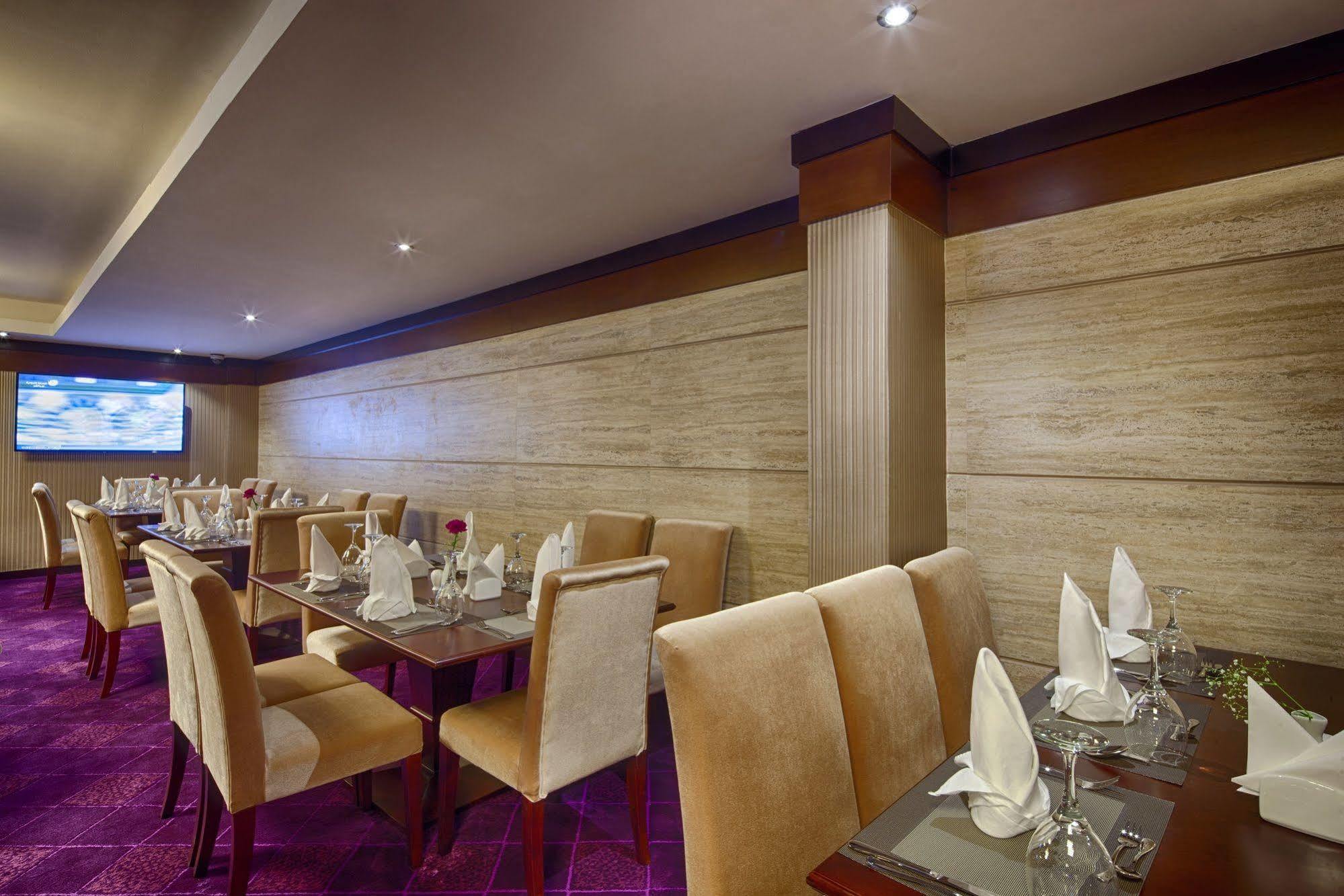 Lavona Hotel Jubail Exterior foto