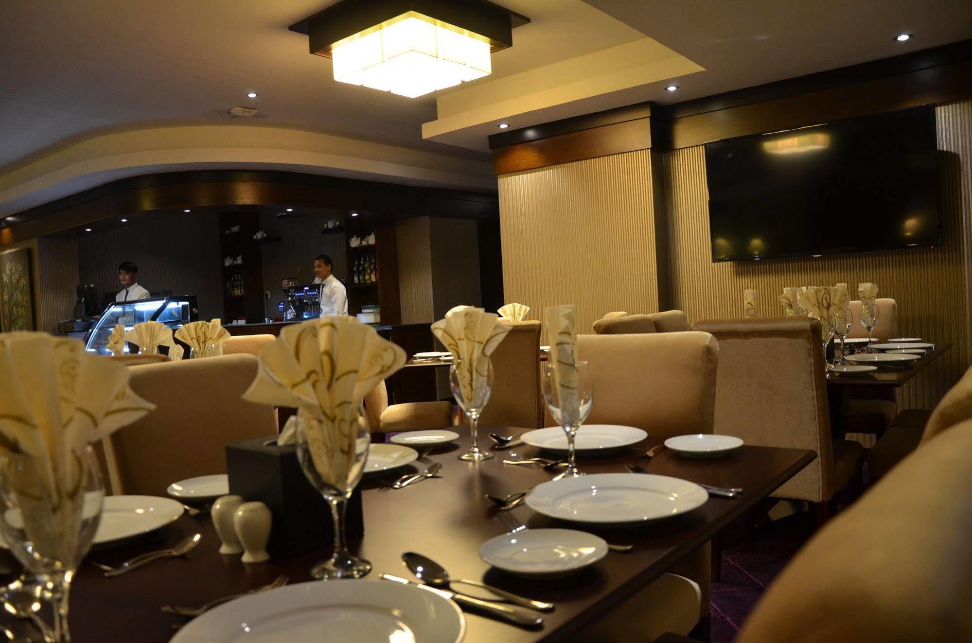 Lavona Hotel Jubail Exterior foto